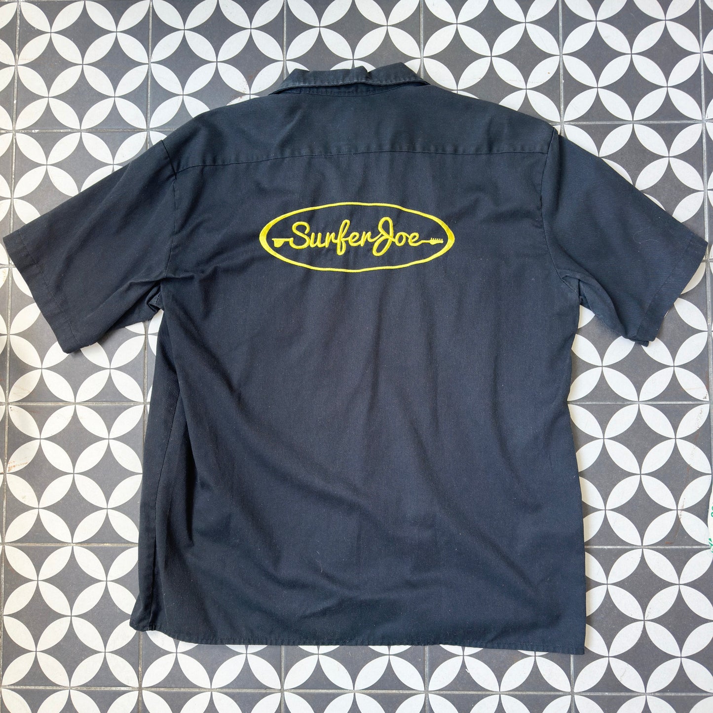 Original 2016 Surfer Joe Stage Shirt XL
